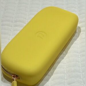 Peepers Yellow Silicone Sunglass/Eyeglass Case